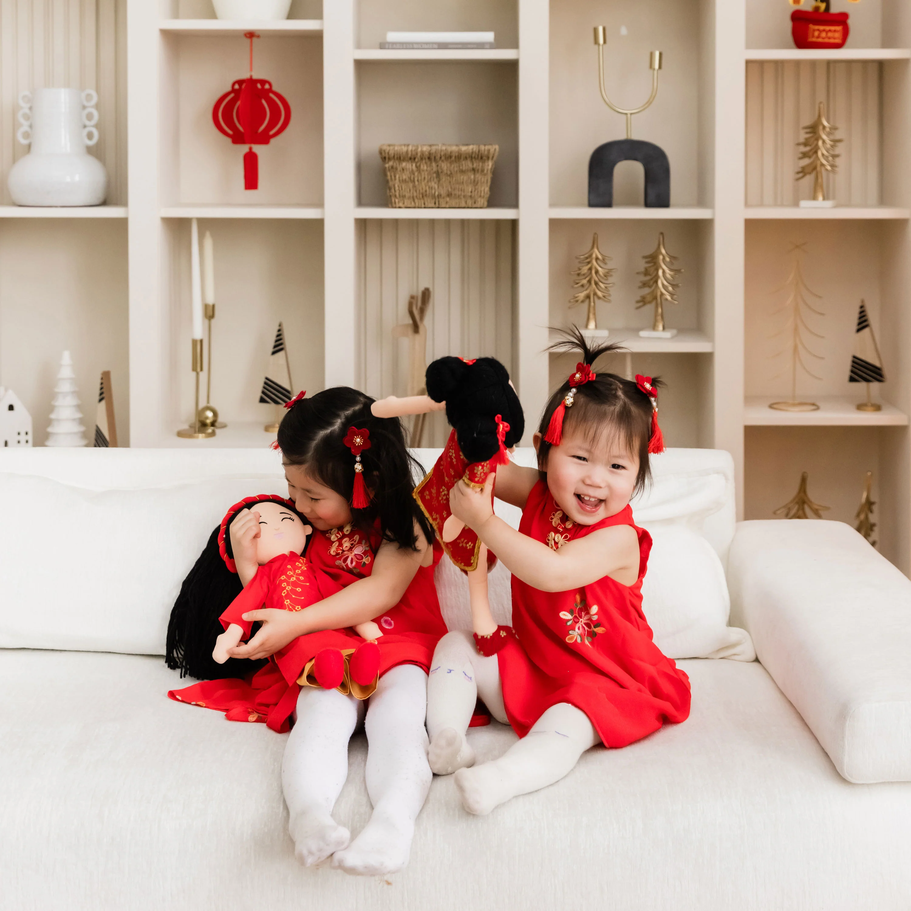 Chinese 'Mei' Cultural Doll - Image 6