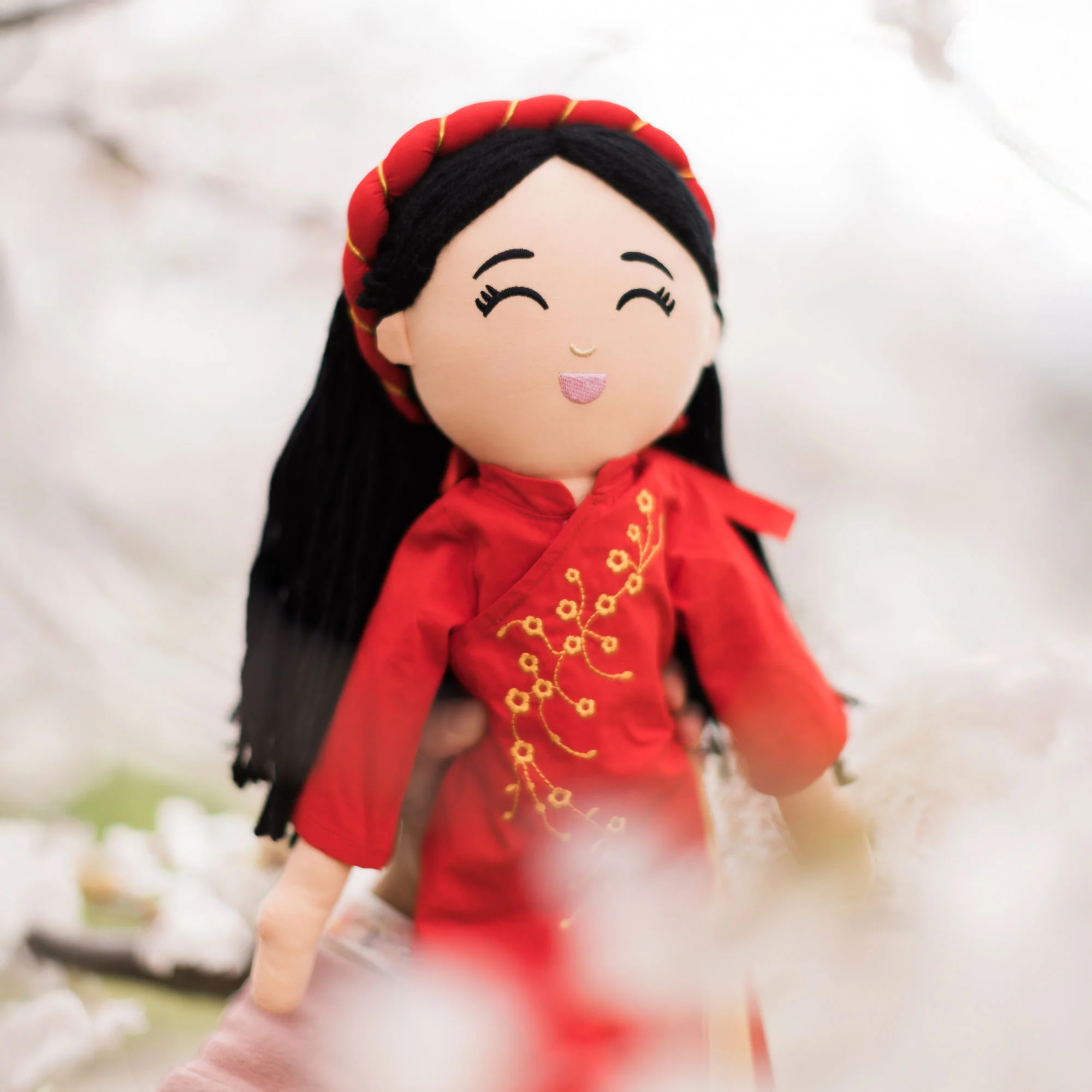 Vietnamese 'Hoa' Cultural Doll - Image 3