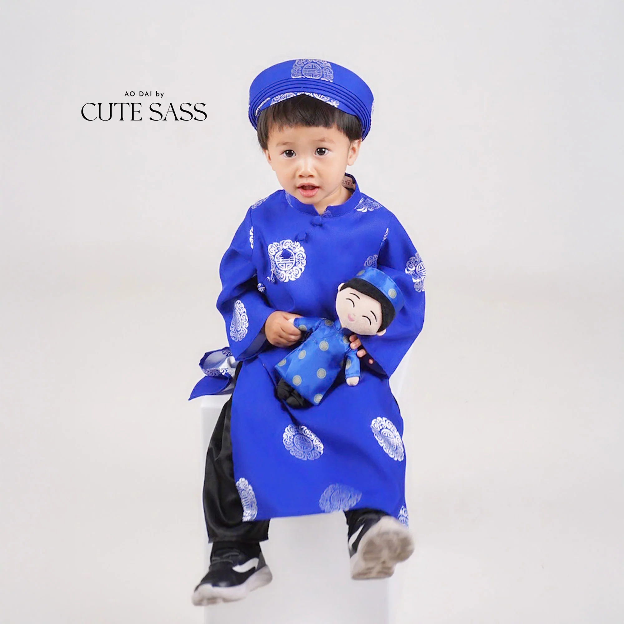 Vietnamese 'Minh' Cultural Mini Doll - Image 4