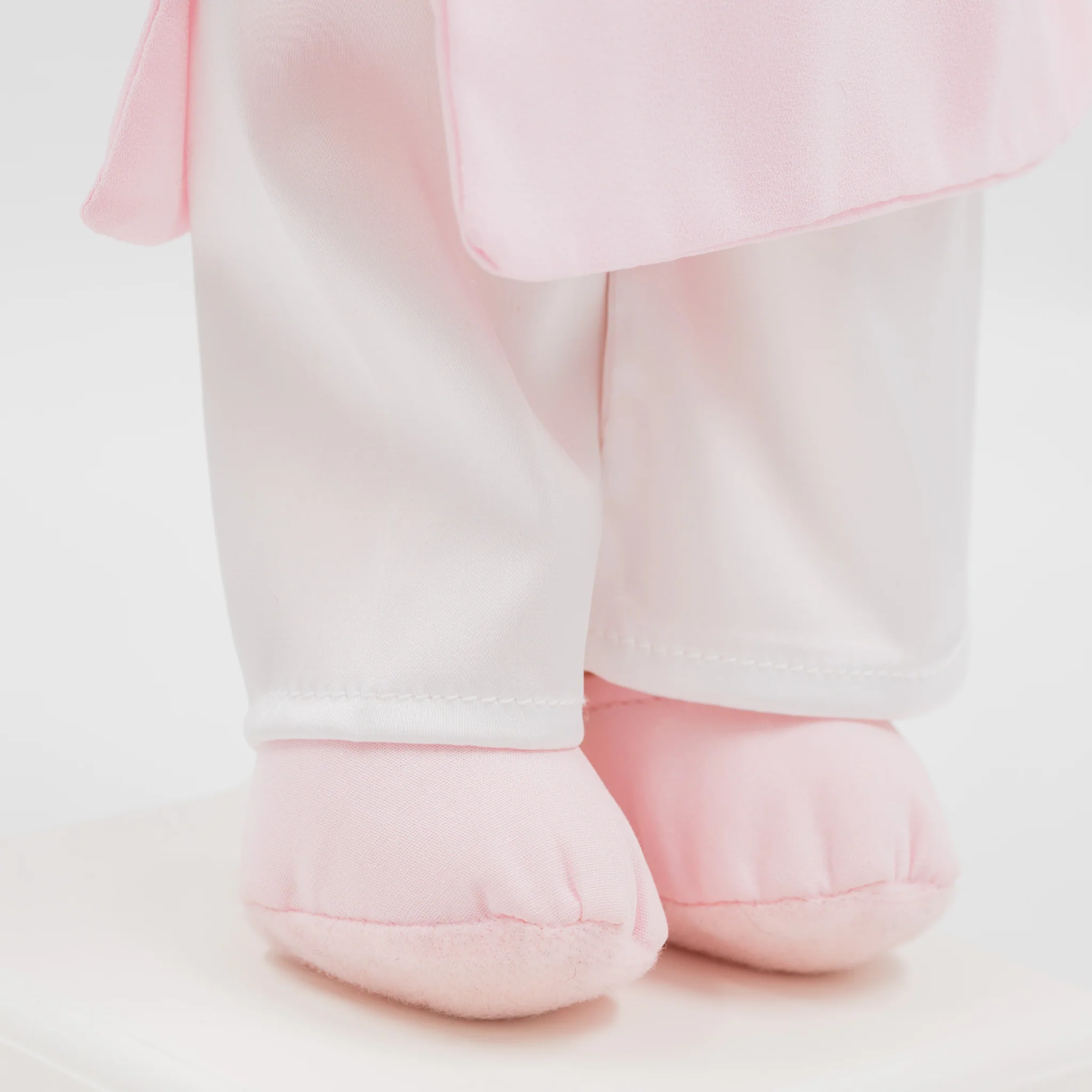 Vietnamese 'Thuong' Cultural Doll - Image 7